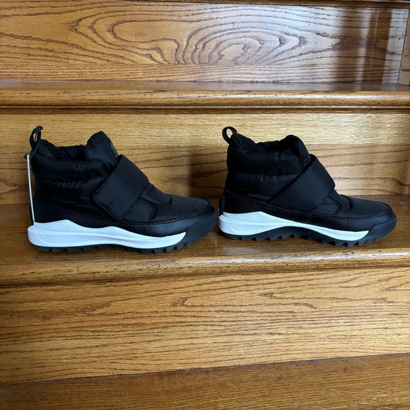 NWT Sorel ONA RMX Puffy Strap Waterproof Boot in Black size 8 - Picture 2 of 7